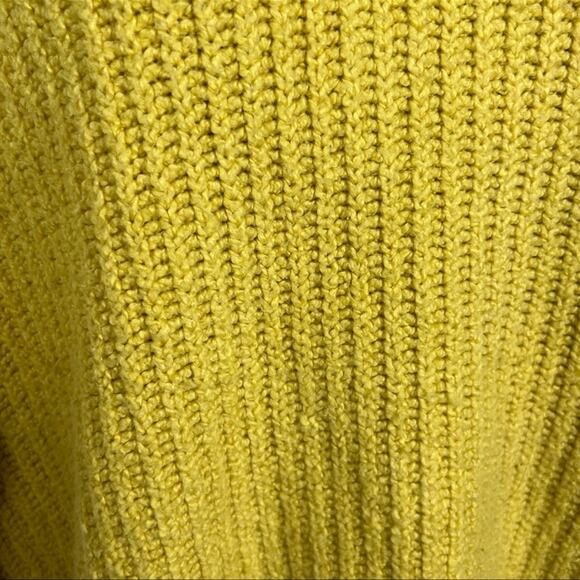 American Eagle Soft & Cozy Crewneck Chunky Knit Yellow Medium Oversized Sweater - Picture 5 of 10